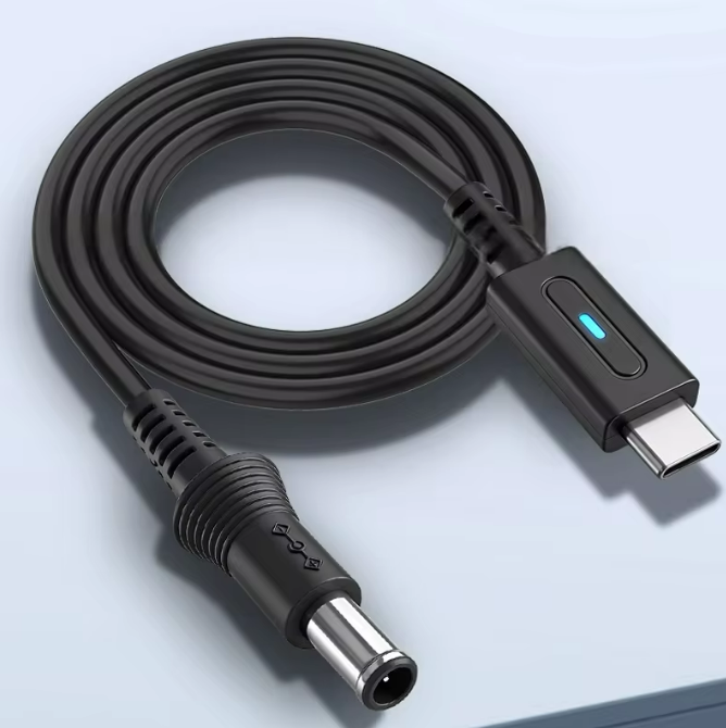 Gaming Console Genesis - Практичный черный кабель для зарядки и
